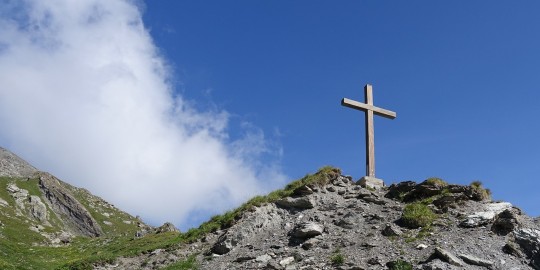 Ke kříži: Petrovo zapření
